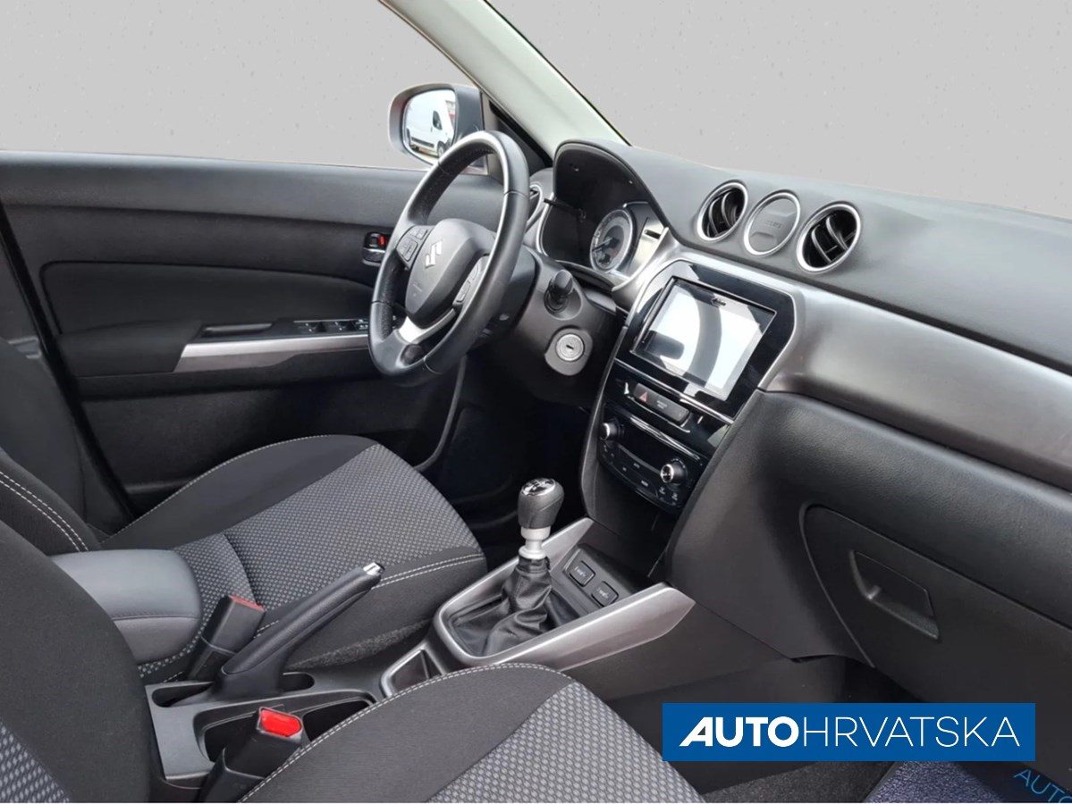 2023 Suzuki Vitara — fotografija 17