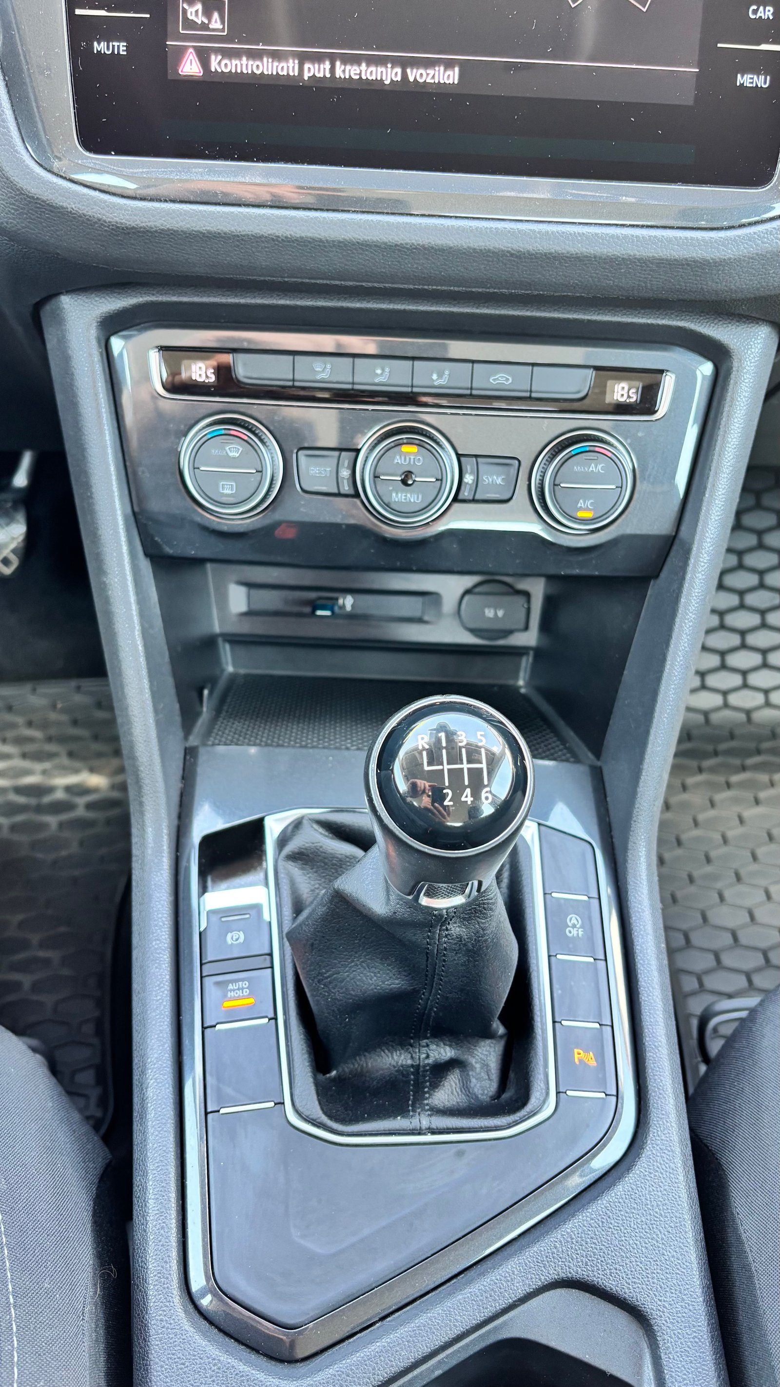 2020 Volkswagen Tiguan — fotografija 13