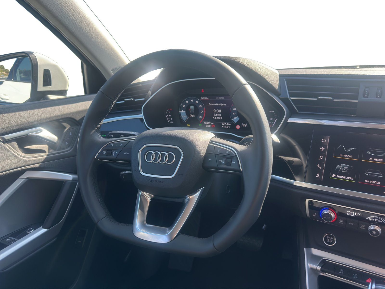 2025 Audi Q3 — fotografija 15
