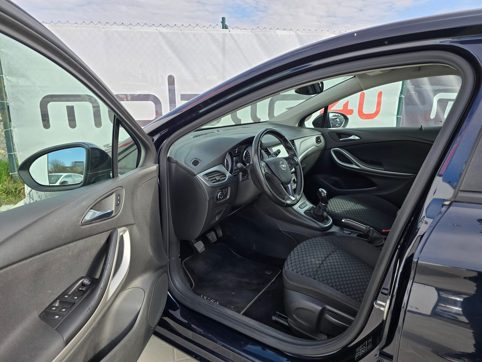 2019 Opel Astra — fotografija 6