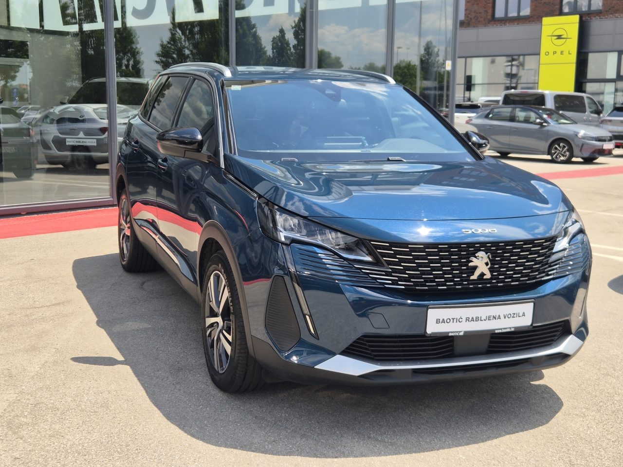 2024 Peugeot 5008 — fotografija 3