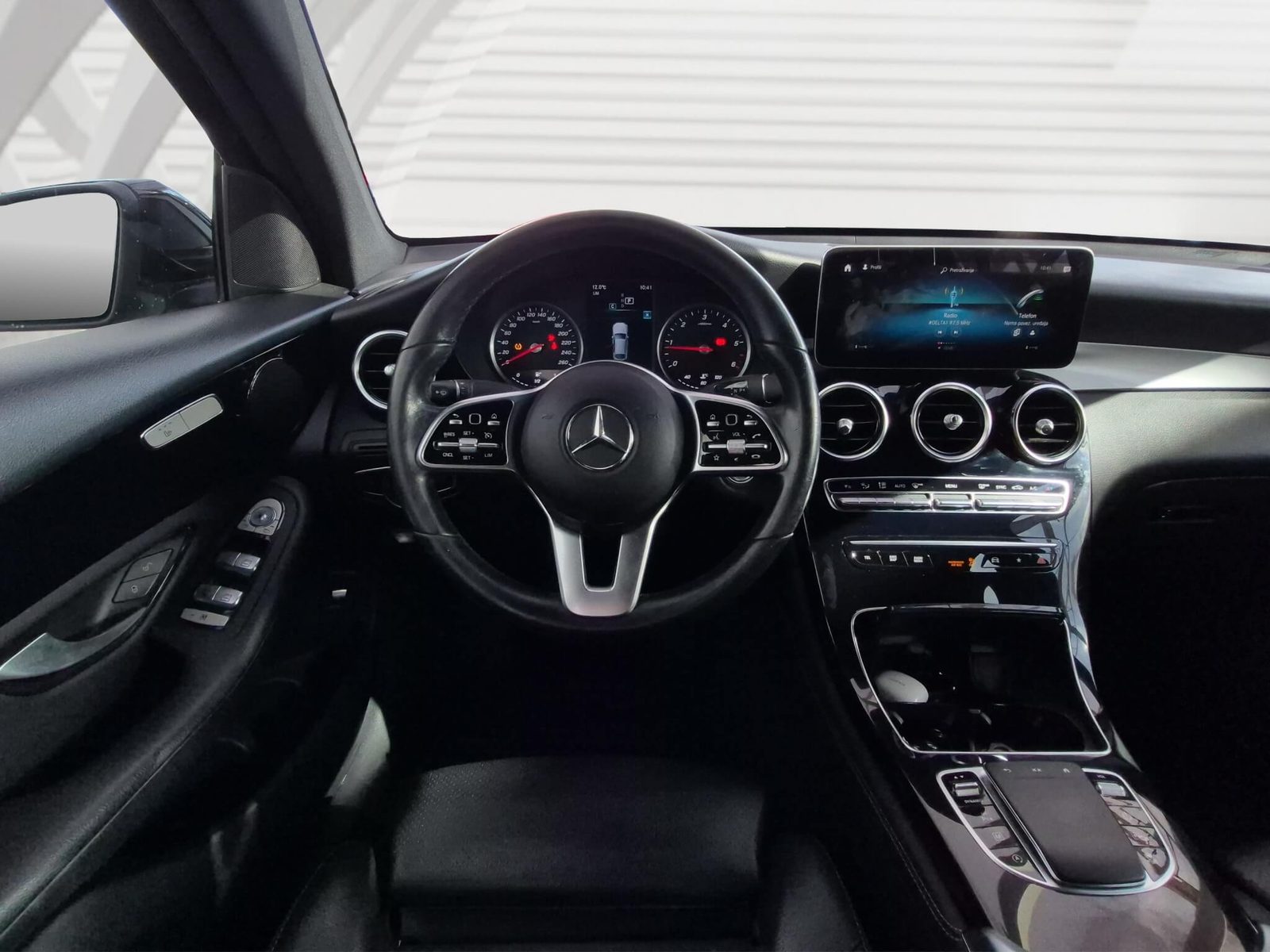 2020 Mercedes-Benz GLC — fotografija 10