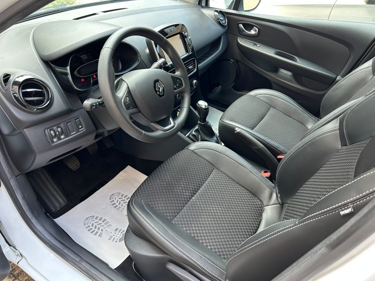 2018 Renault Clio IV — fotografija 11