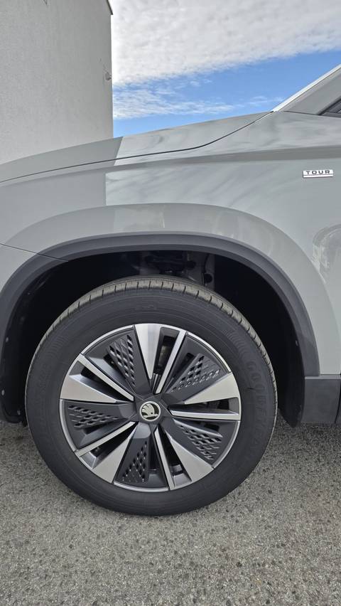 2023 Škoda Karoq — sličica 28