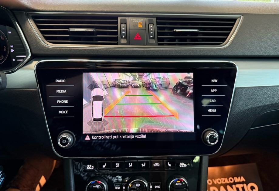 2018 Škoda Superb — fotografija 12