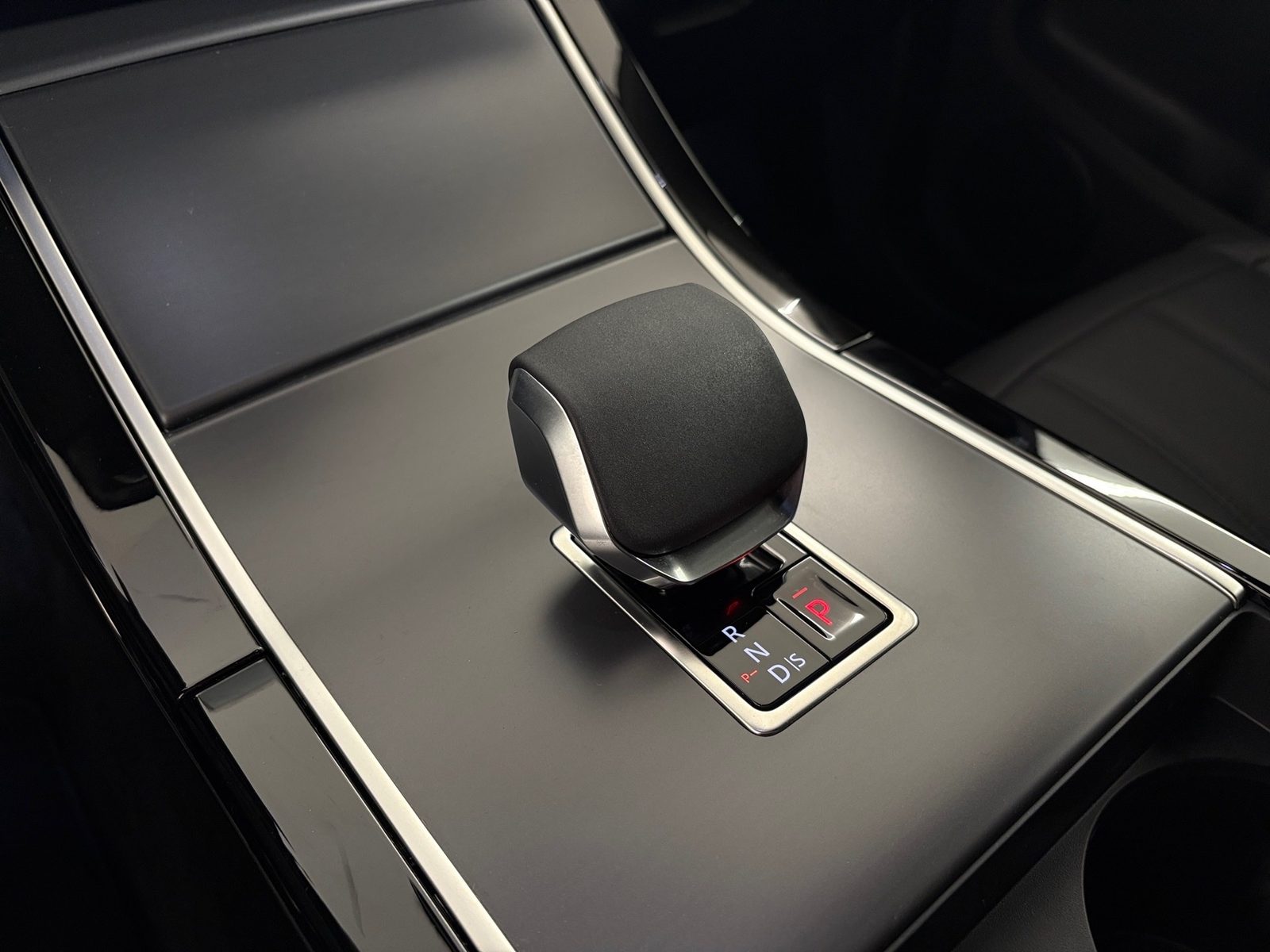 2025 Land Rover Range Rover Evoque — fotografija 23