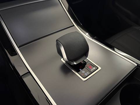 2025 Land Rover Range Rover Evoque — sličica 23