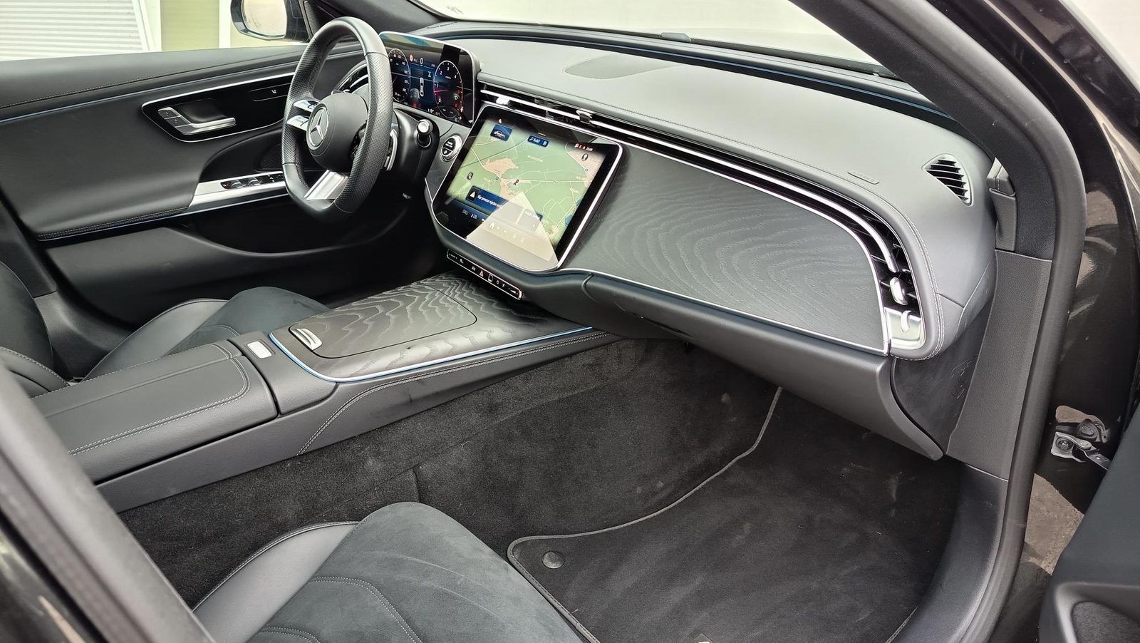2025 Mercedes-Benz E-klasa — fotografija 12