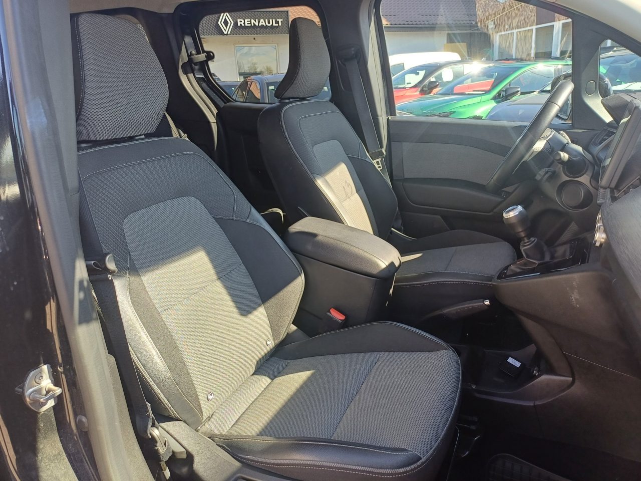 2024 Renault Kangoo Passanger — fotografija 16