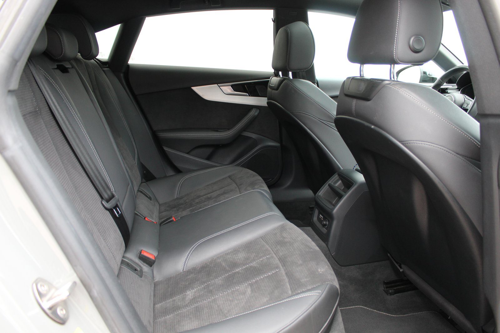 2020 Audi A5 Sportback S line — fotografija 13