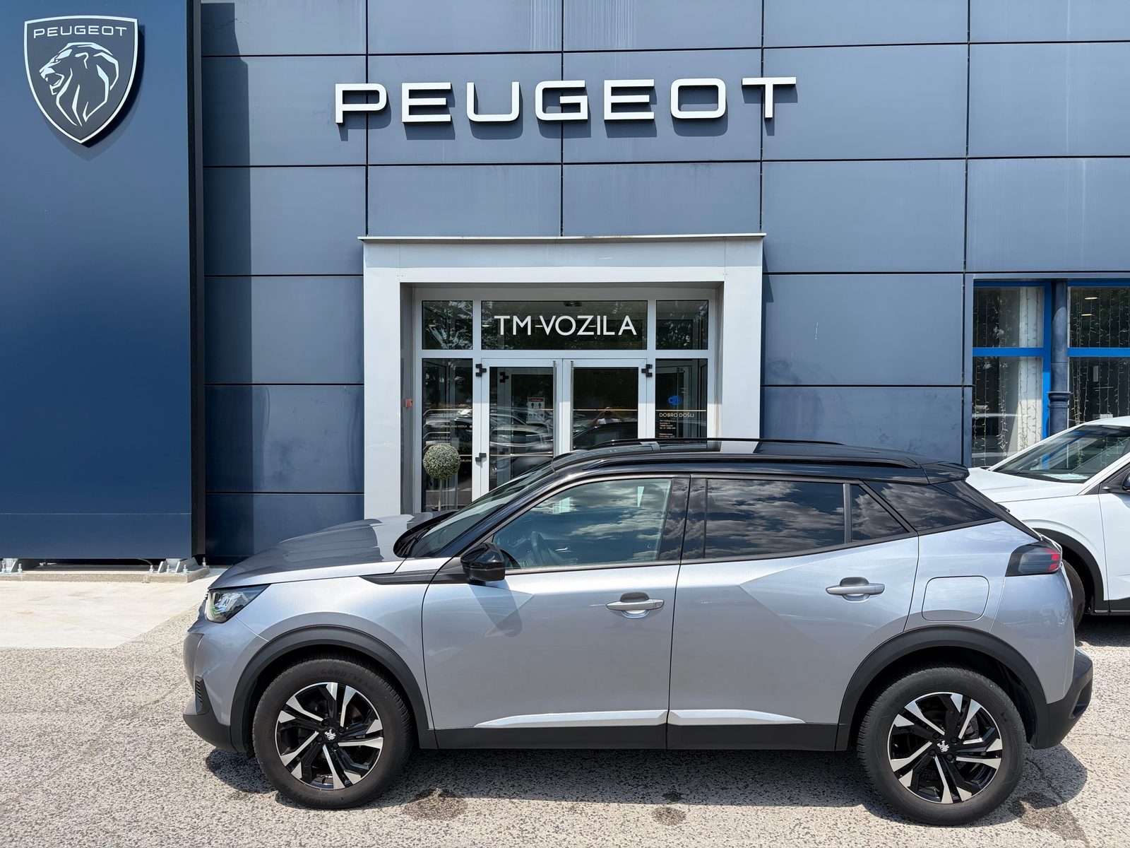 2023 Peugeot 2008 — fotografija 3