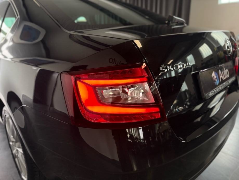 2018 Škoda Octavia — fotografija 8
