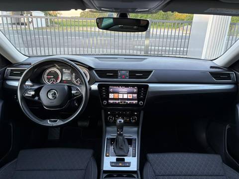 2021 Škoda Superb — sličica 11