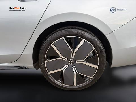 2025 Volkswagen Passat R-Line — sličica 22