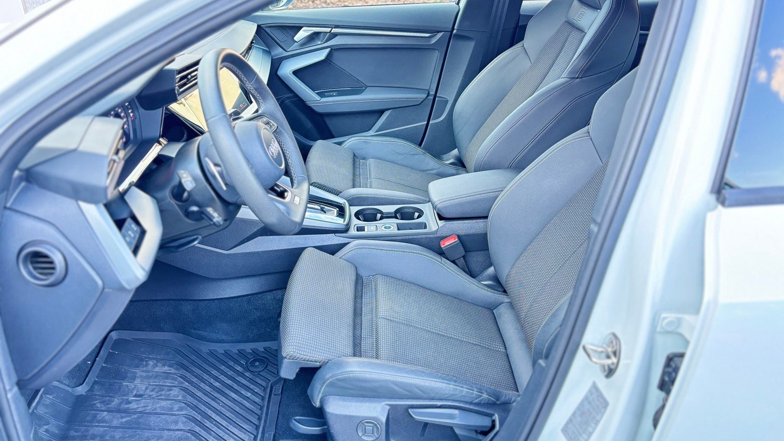 2025 Audi A3 Sportback S line — fotografija 14