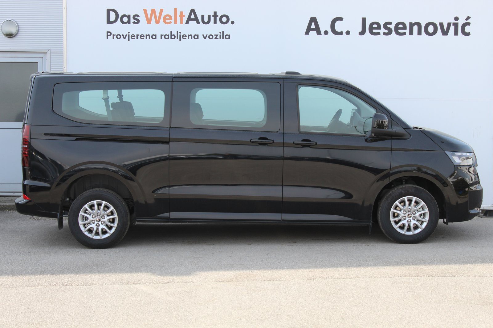 2026 Volkswagen Caravelle — fotografija 4