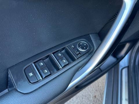 2023 Kia Ceed — sličica 14