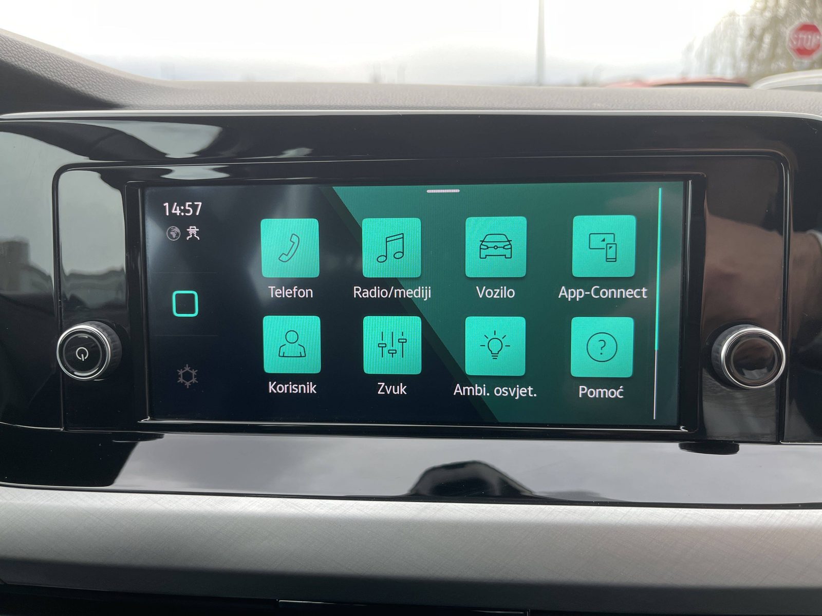 2024 Volkswagen Golf — fotografija 27