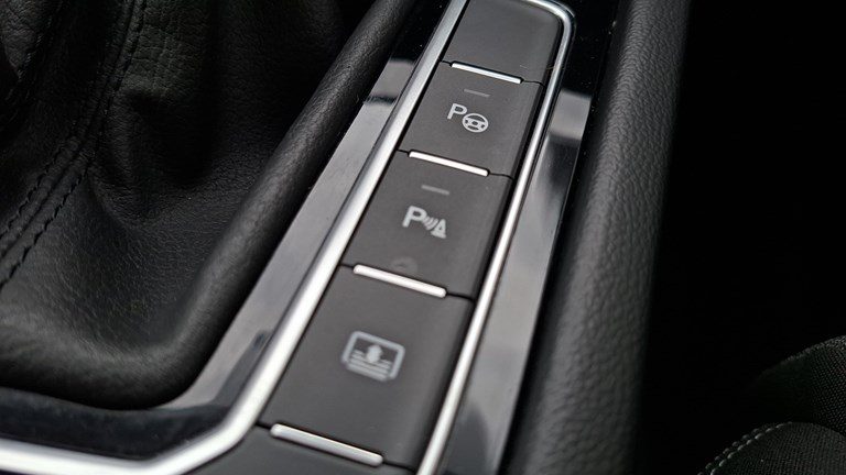 2021 Volkswagen Passat — fotografija 18