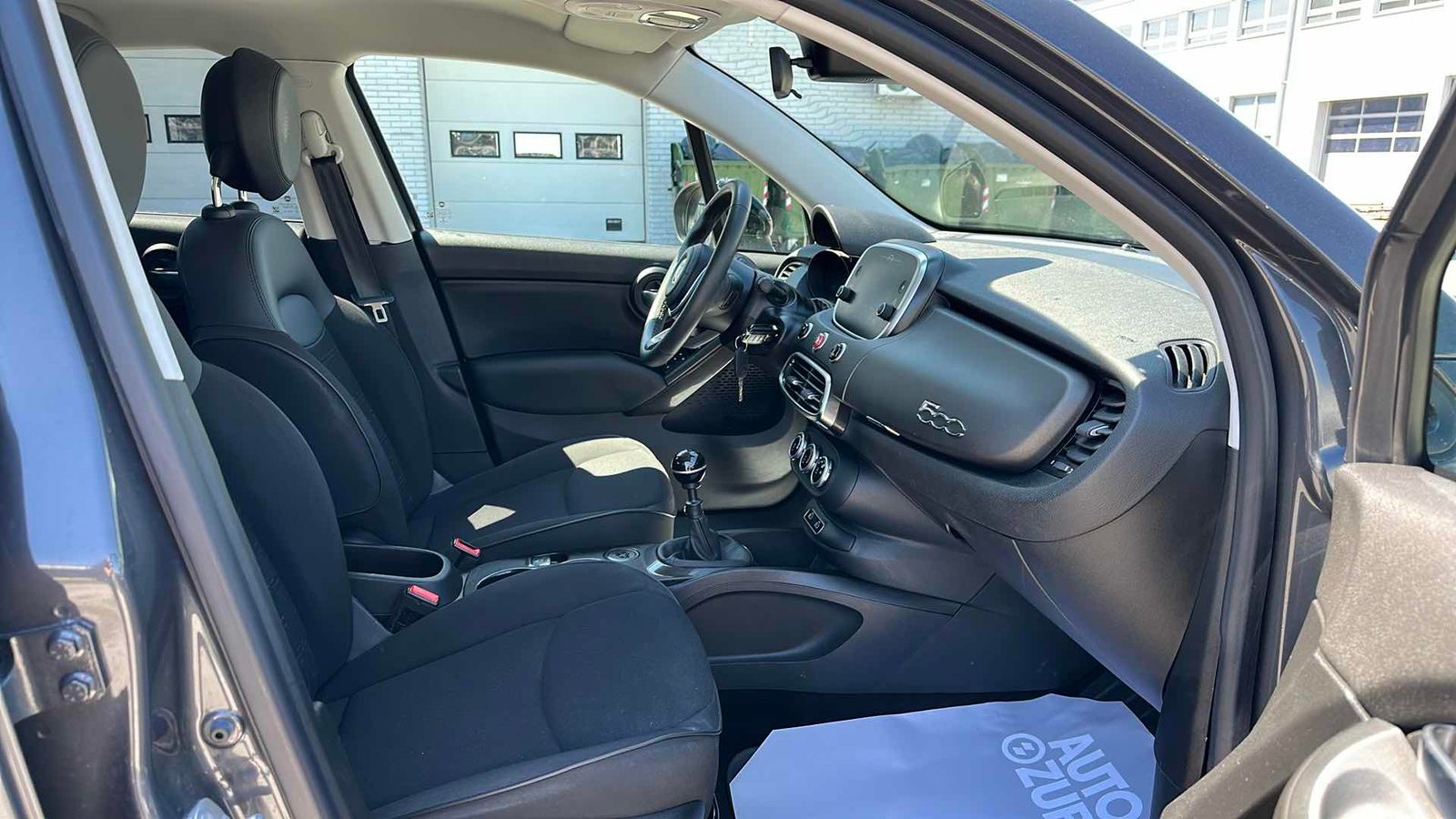 2023 Fiat 500X — fotografija 9