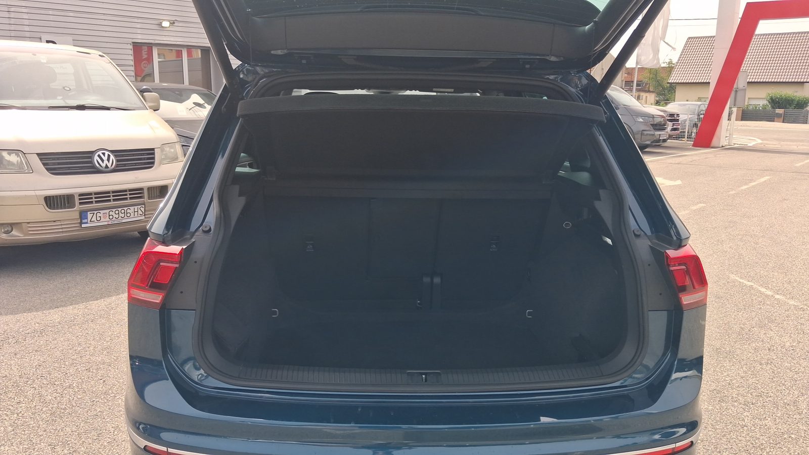 2023 Volkswagen Tiguan — fotografija 12