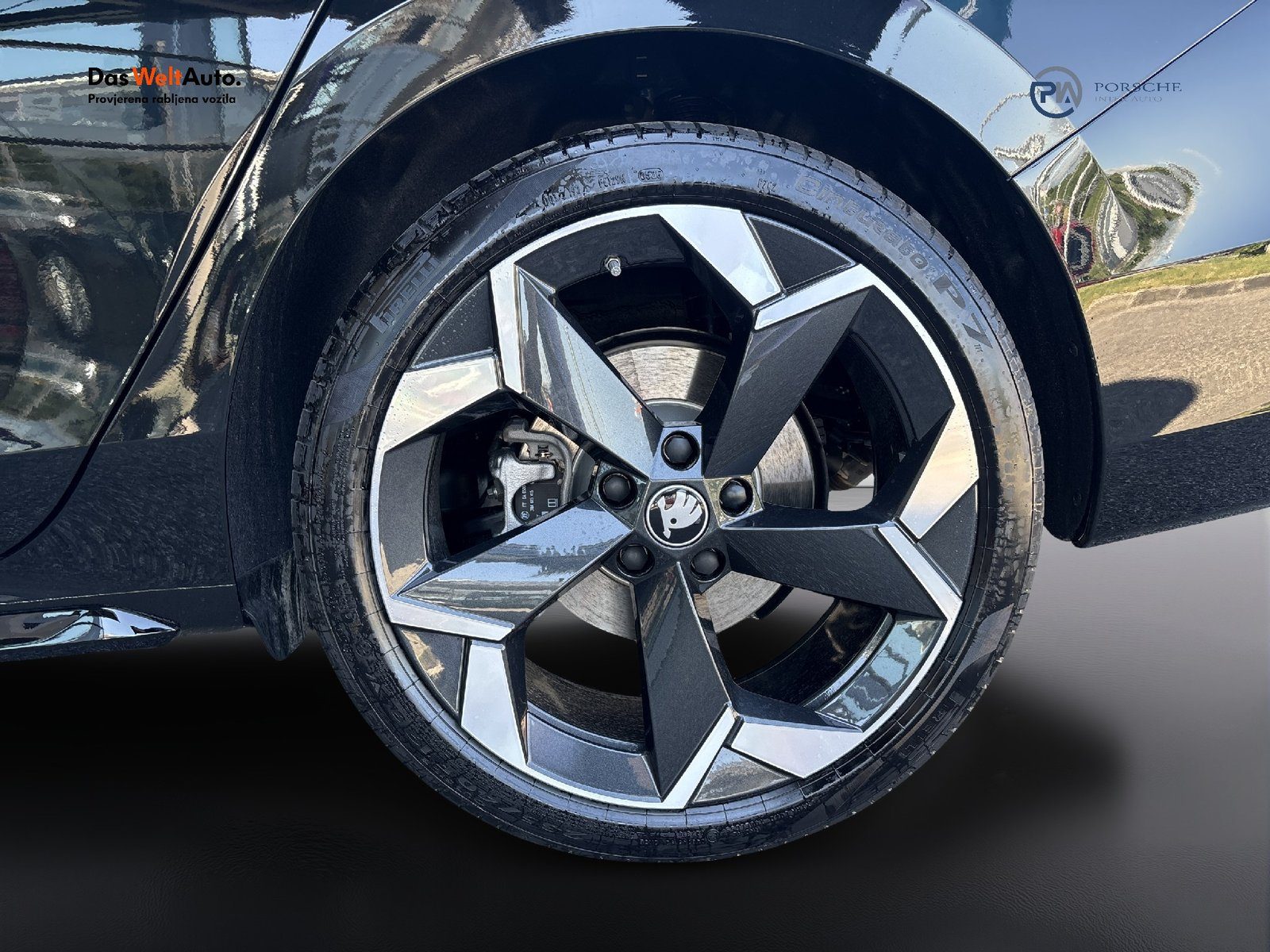 2026 Škoda Superb Combi Sportline — fotografija 30
