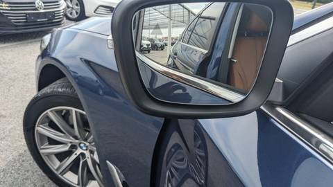 2022 BMW Serija 5 — sličica 25