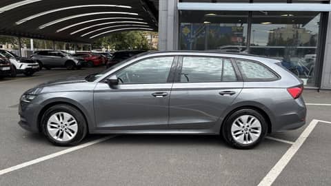 2023 Škoda Octavia — sličica 4
