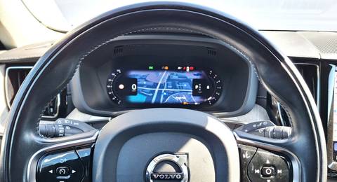 2022 Volvo XC60 — sličica 11