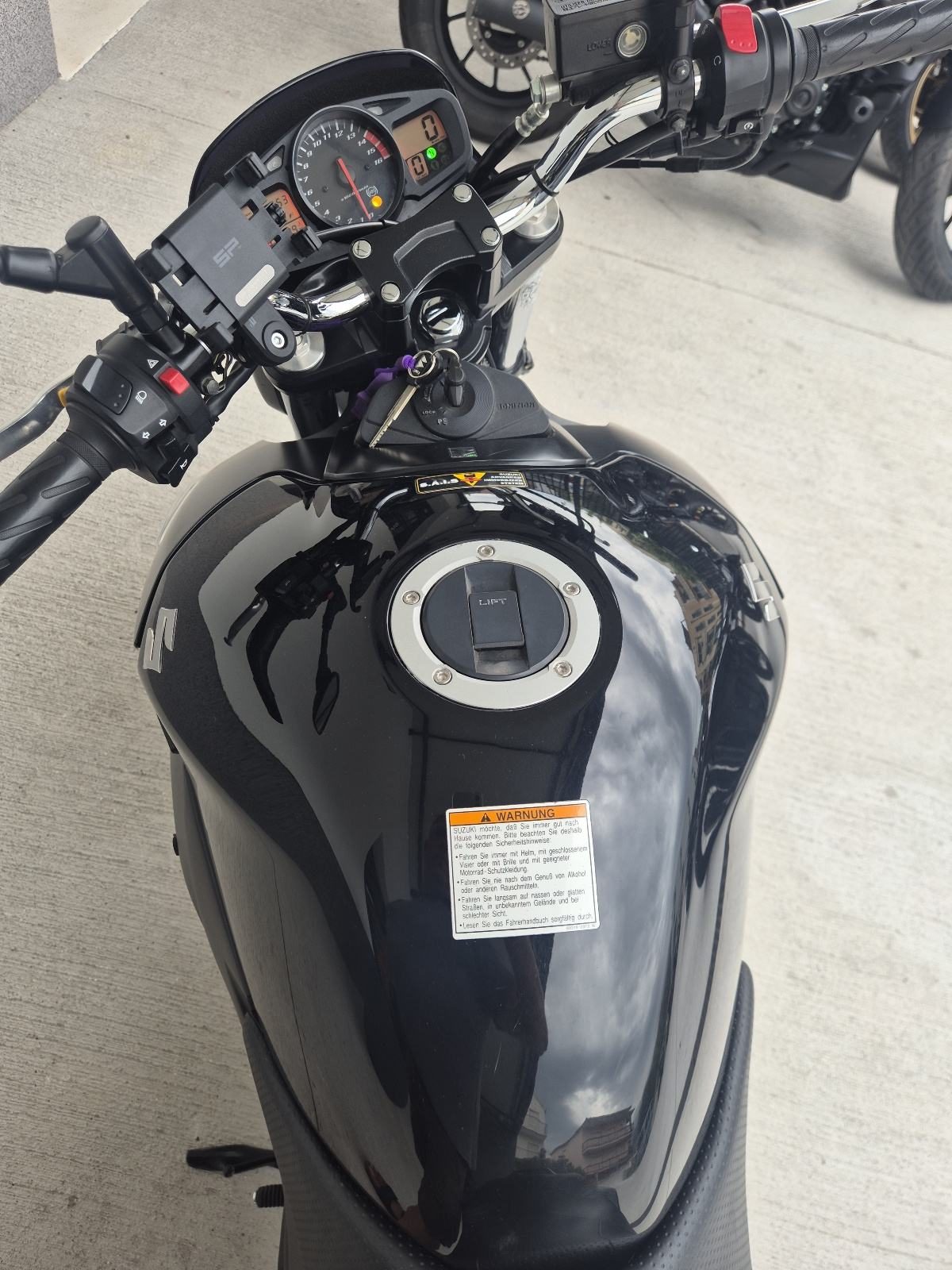 2010 Suzuki GSR600A — fotografija 11