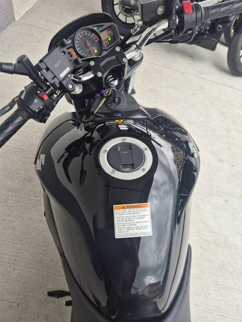2010 Suzuki GSR600A — sličica 11
