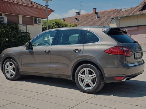 2011 Porsche Cayenne — sličica 5