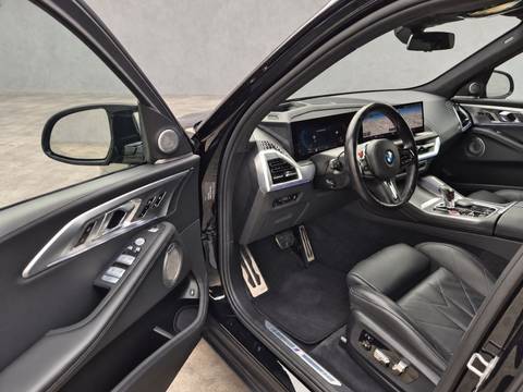 2023 BMW X7 — sličica 11