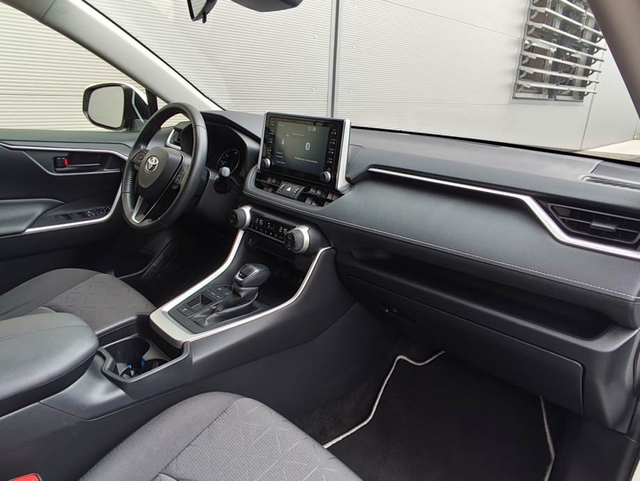2021 Toyota RAV4 — fotografija 19