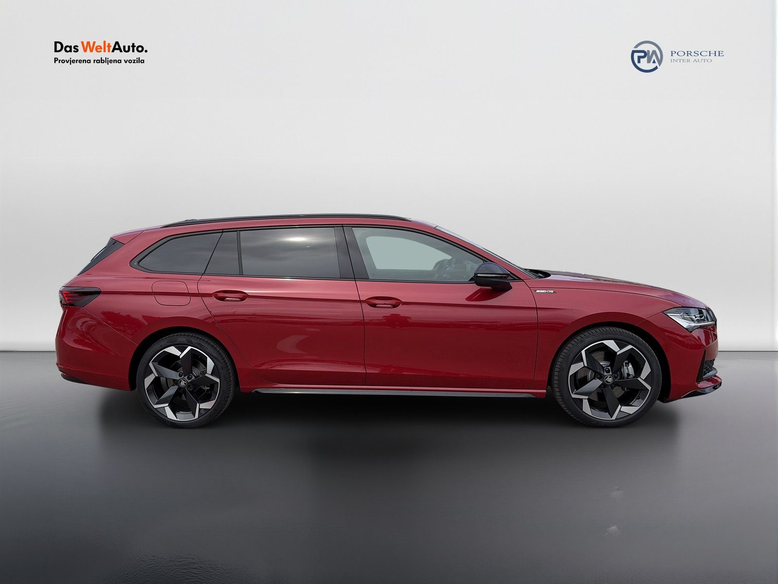 2026 Škoda Superb Combi Sportline — fotografija 4
