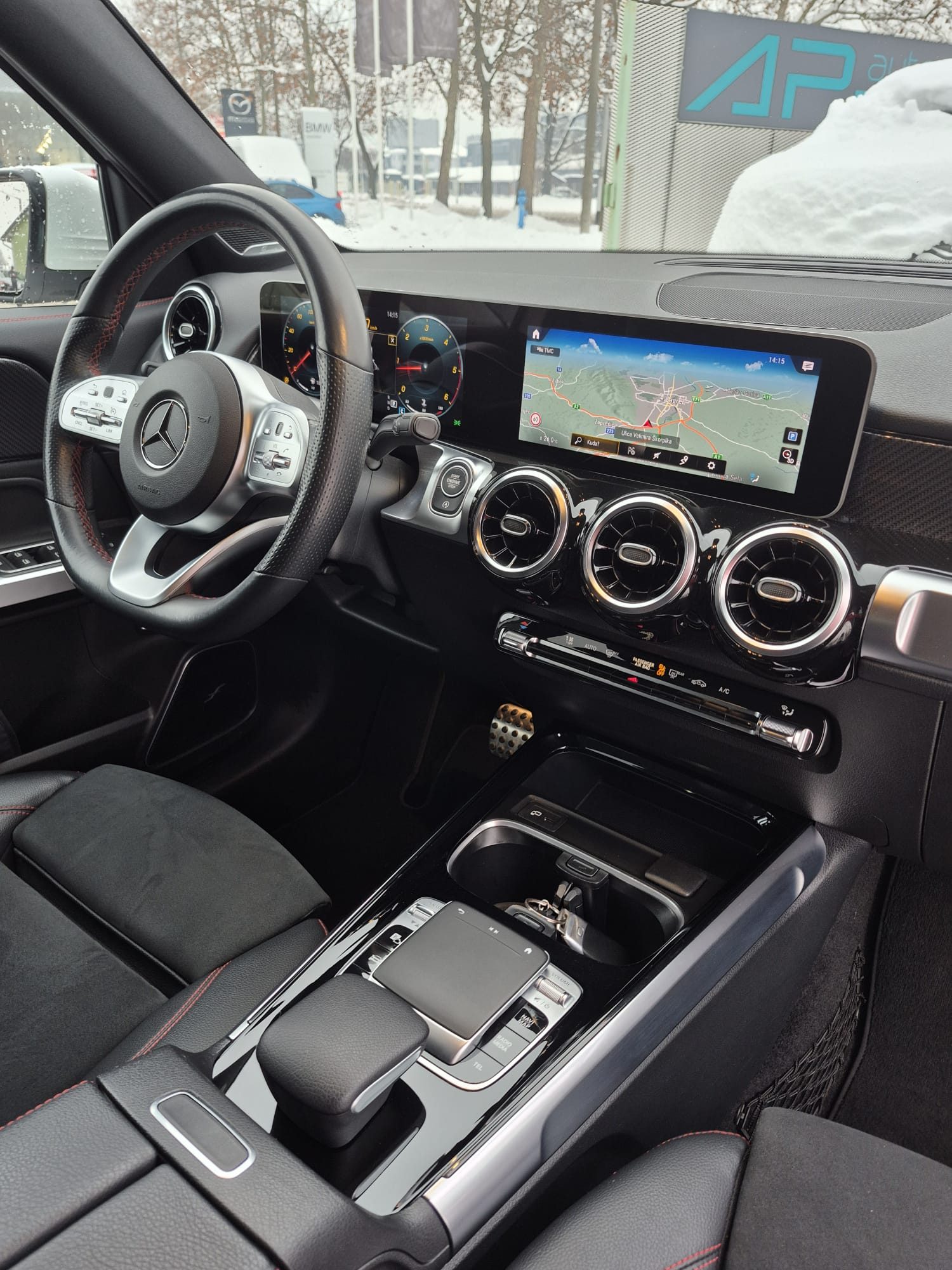 Mercedes-Benz GLB — fotografija 17