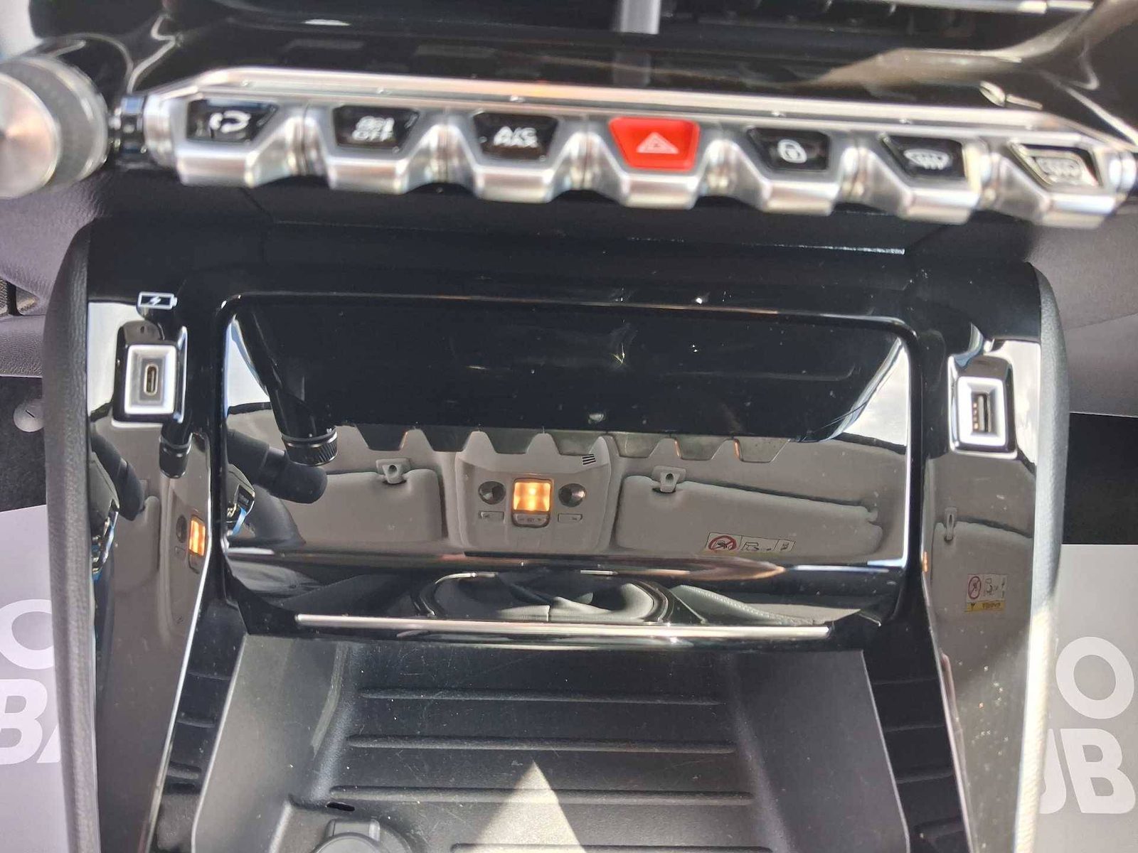 2023 Peugeot 208 — fotografija 22