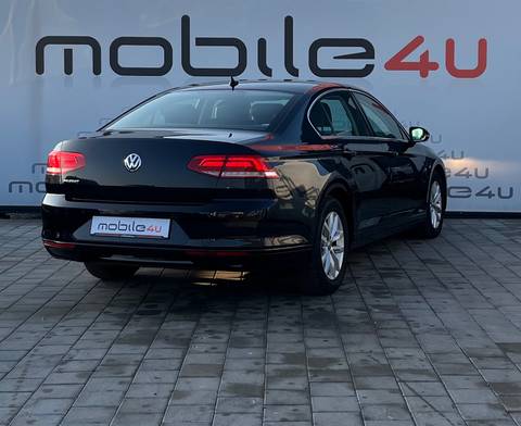 2019 Volkswagen Passat — sličica 3