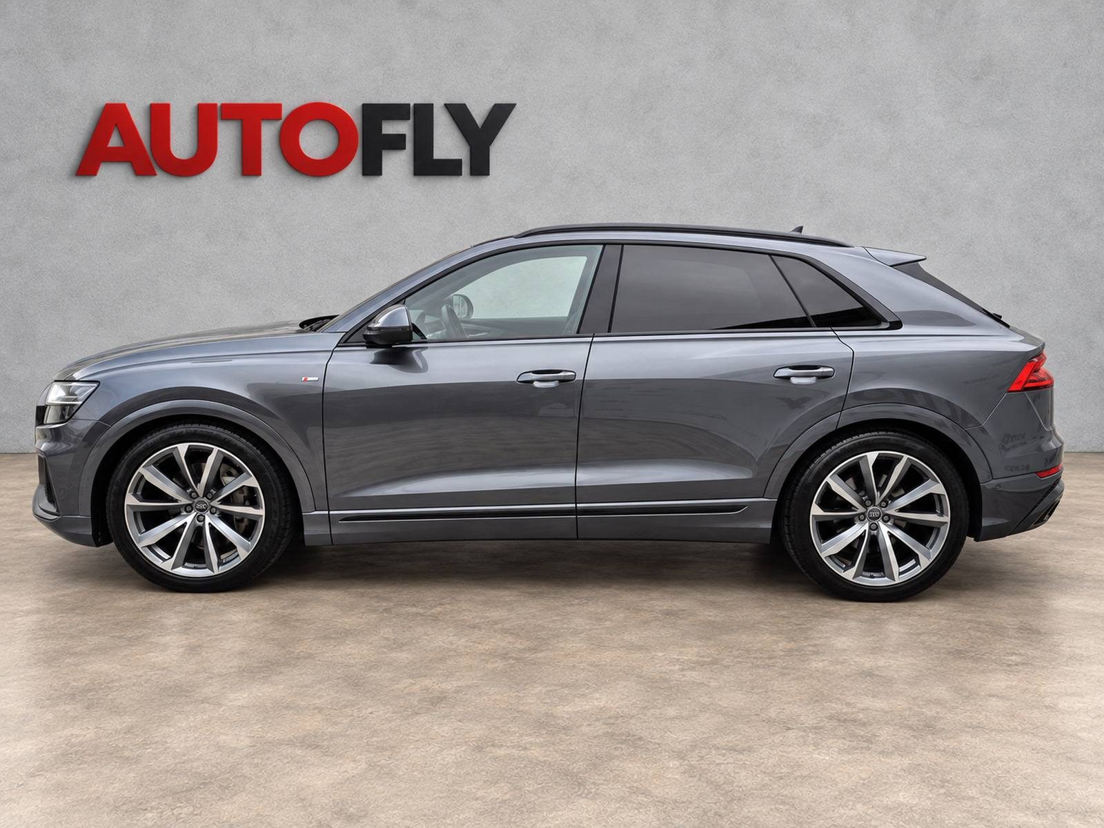 2019 Audi Q8 S line — fotografija 4