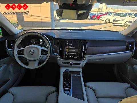 2021 Volvo V90 — sličica 8