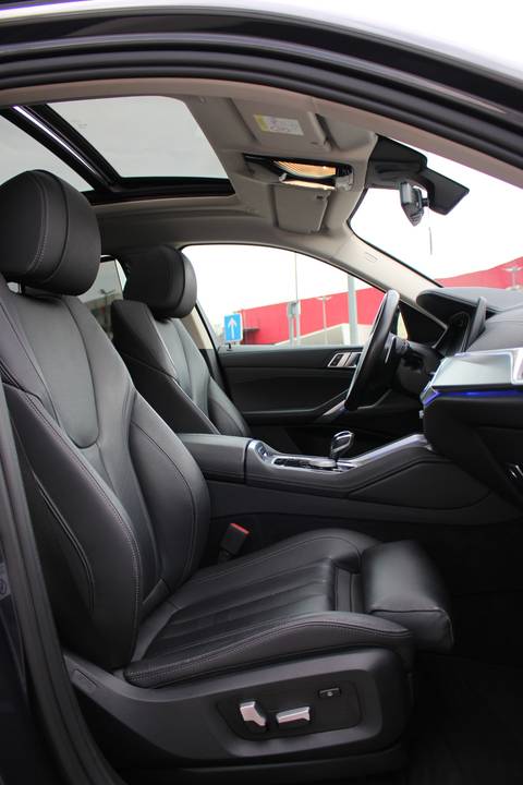 2020 BMW X6 — sličica 27