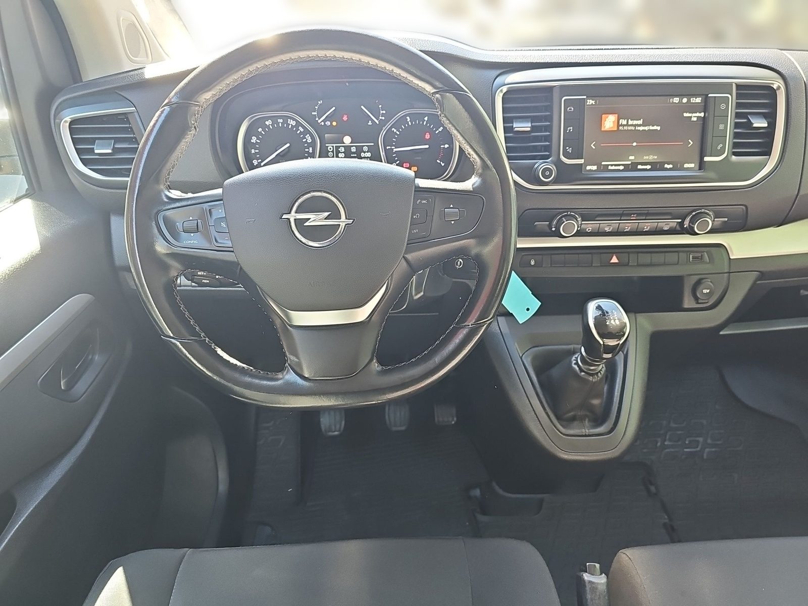 2021 Opel Zafira — fotografija 14