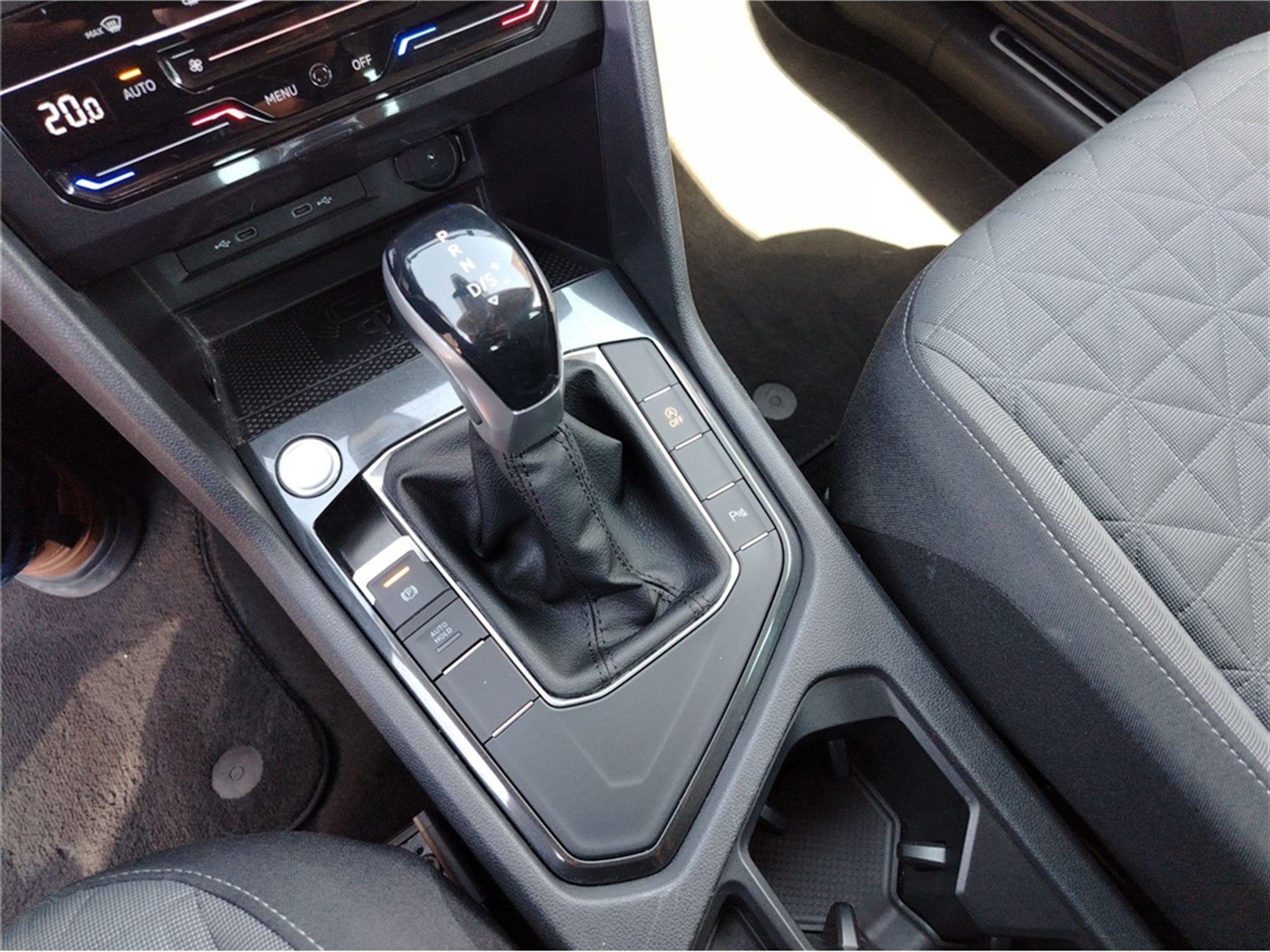 2023 Volkswagen Tiguan — fotografija 13