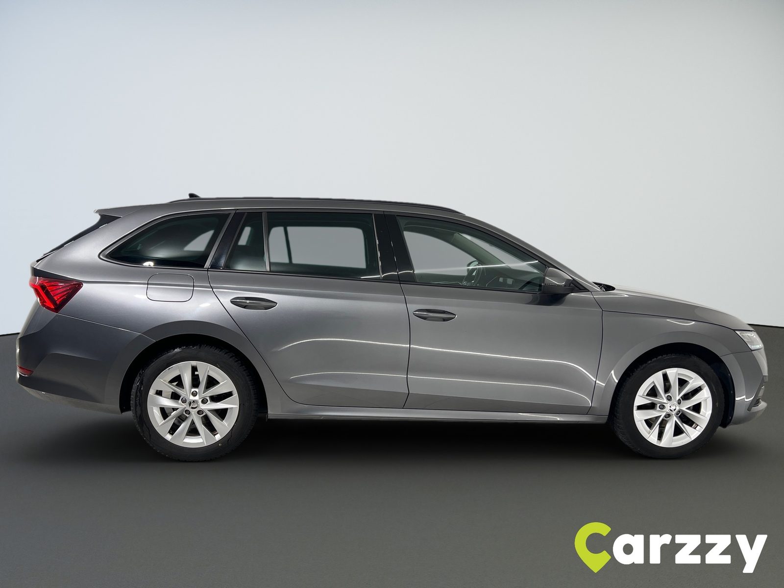2022 Škoda Octavia Combi — fotografija 5