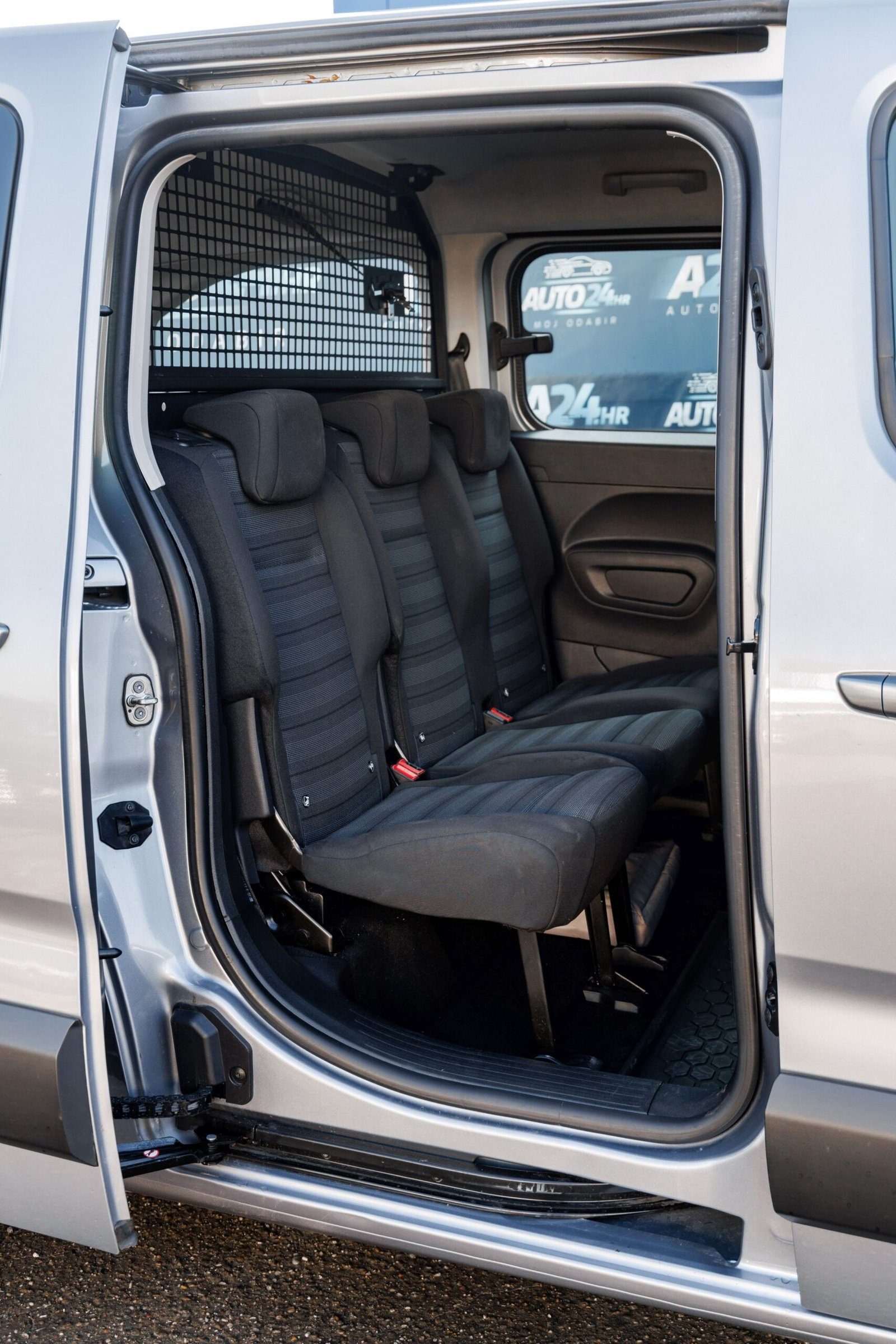2020 Opel Combo — fotografija 9