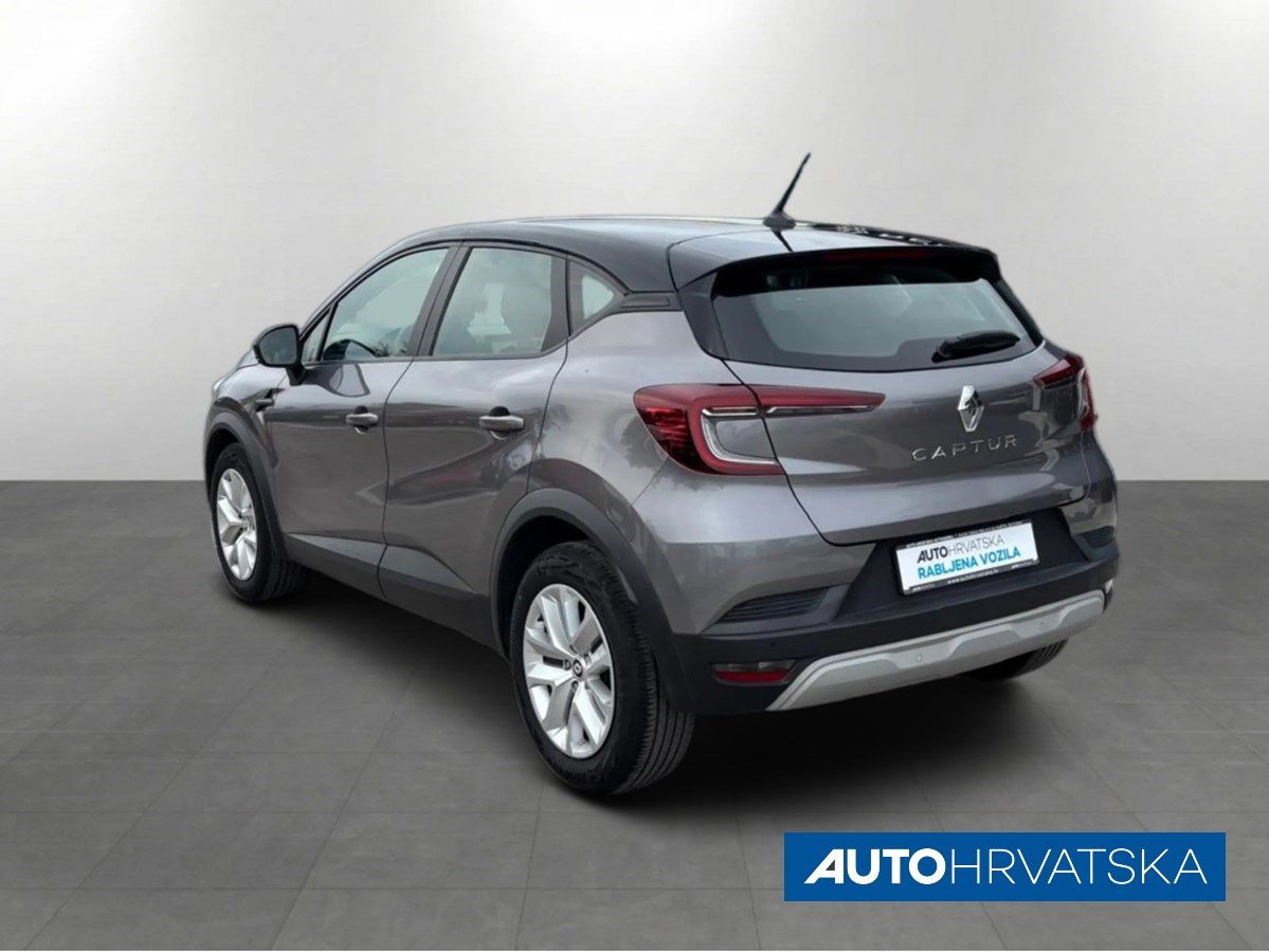 2023 Renault Captur — fotografija 4