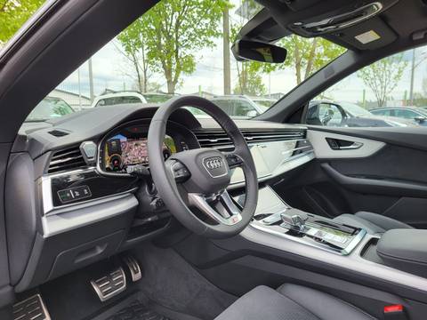 2023 Audi Q8 S line — sličica 11