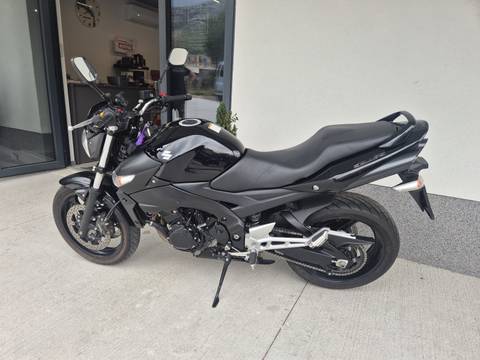 2010 Suzuki GSR600A — sličica 9