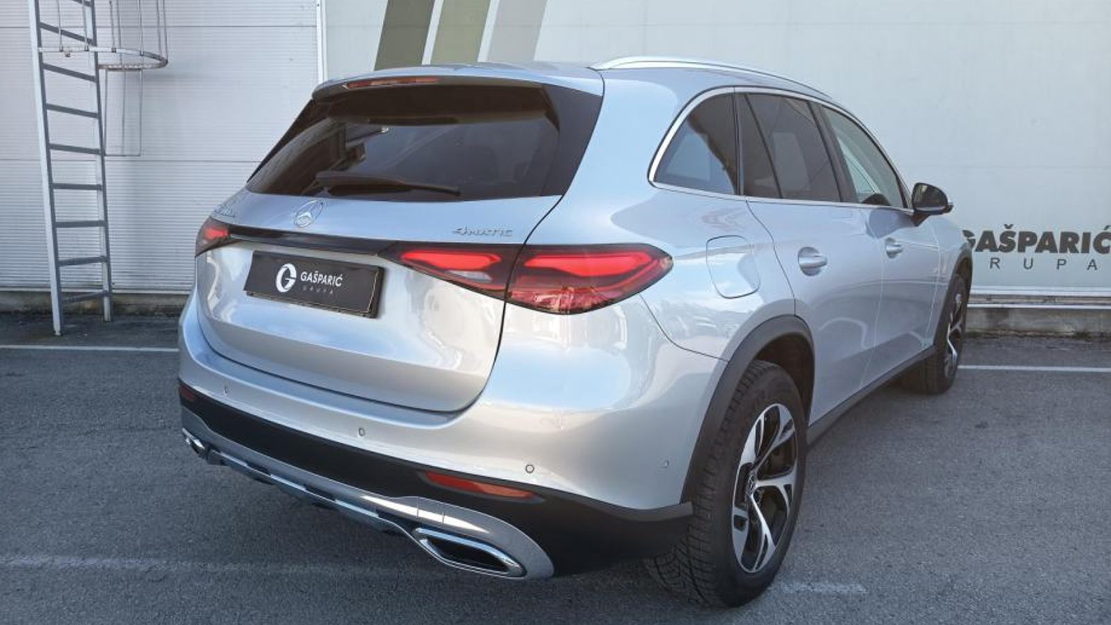 2023 Mercedes-Benz GLC Avantgarde — fotografija 3