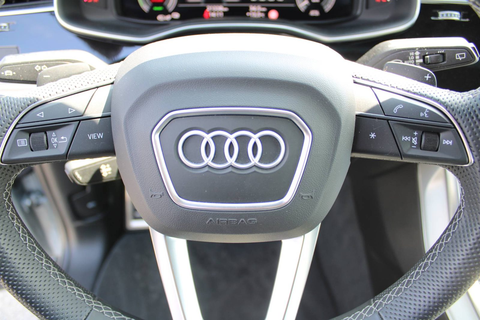 2024 Audi Q8 — fotografija 15